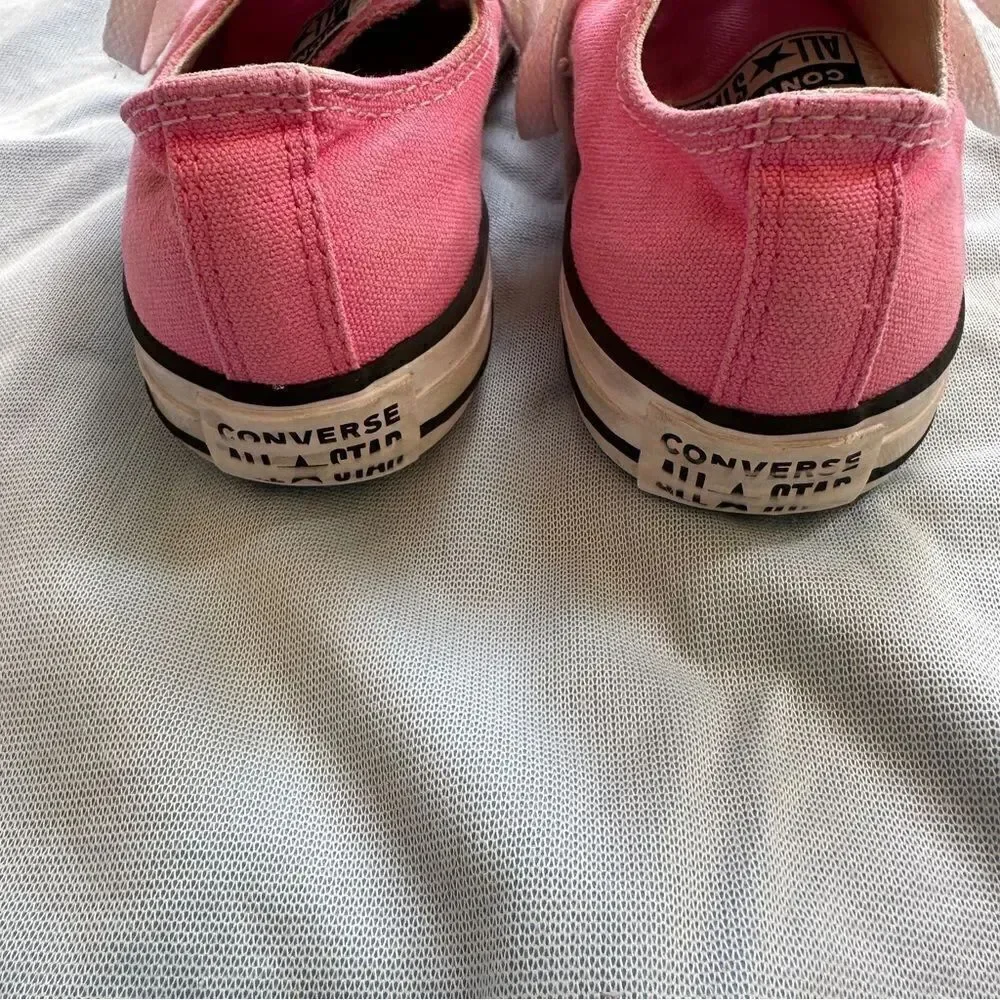 Converse all star kids pink shoes size 3